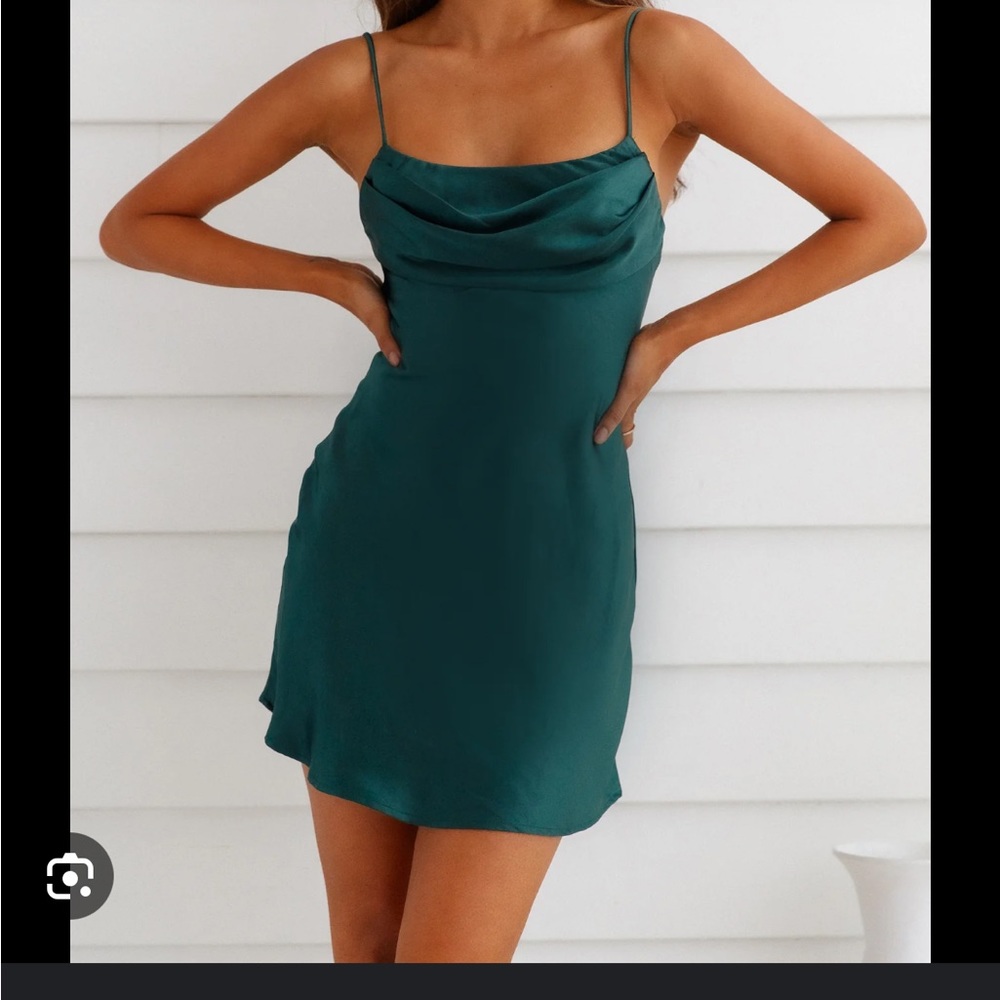(NWT) GREEN SATIN DRESS